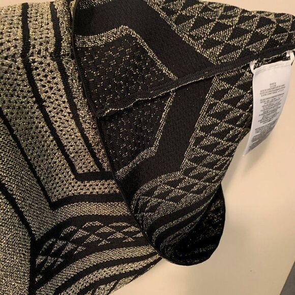 BCBGMaxazria NWT pencil skirt sz s, blk and gold lurex, knee length, pull on - Picture 6 of 16